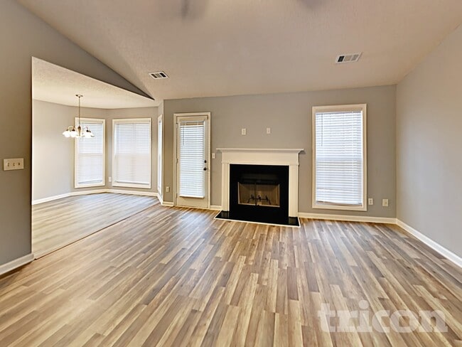 Photo - 1580 Sedgefield Trail