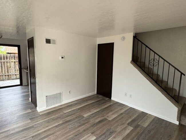 1851 Inner Cir Unidad 4