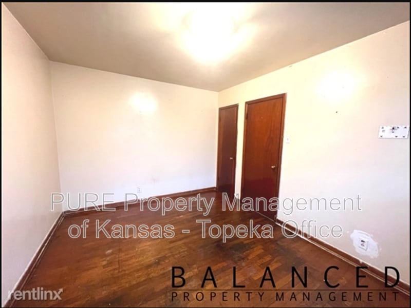 Photo - 1708 SW Washburn Ave