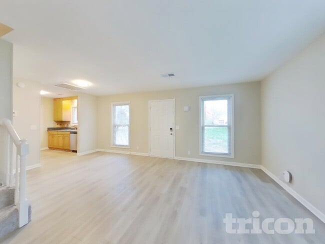 Photo - 426 Kinsey Blvd