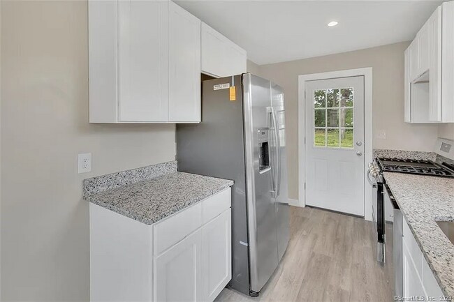 Photo - 51 Mill St Unit 53 Mill St