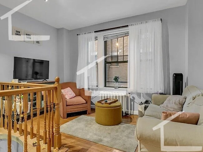 Photo - AWESOME 4 BED 2 BATH IN MISSION HILL!!!!