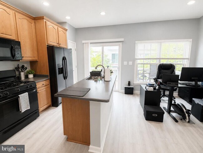 Photo - 506 Fallsgrove Dr
