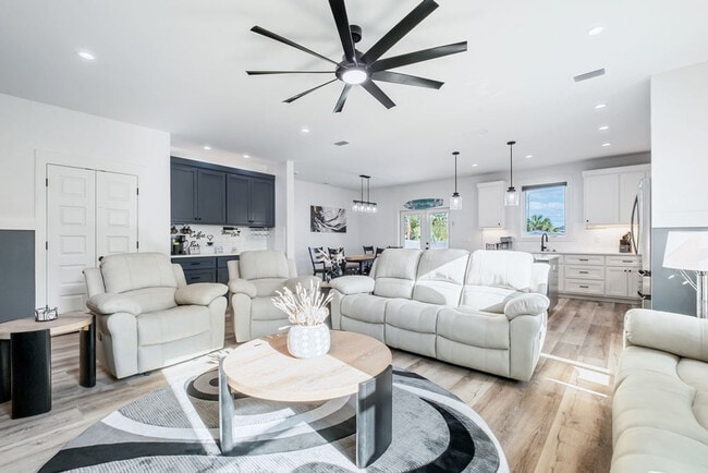 Photo - 238 Oleander Dr Unit ID1462121P