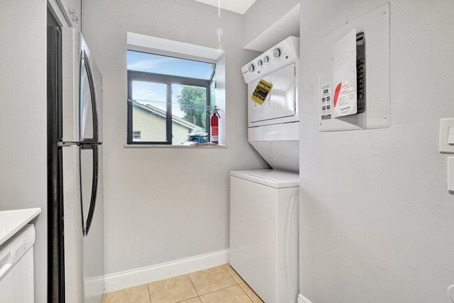 Photo - 116 Gardens Dr Unit 202