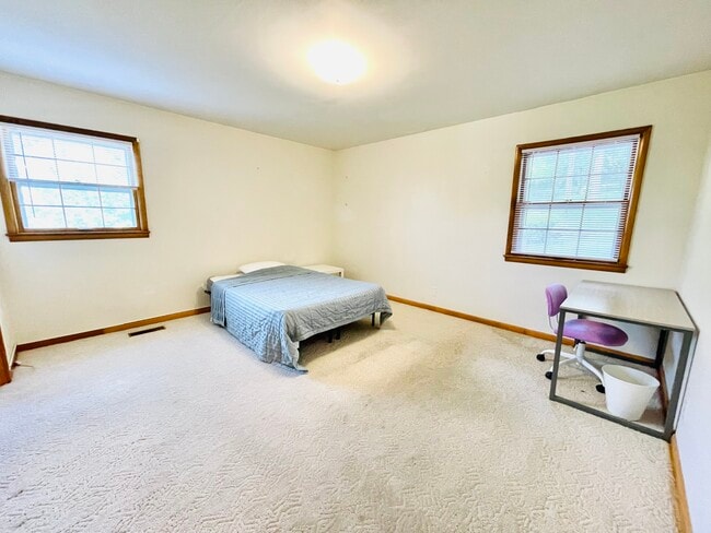 Photo - 4006 S Crestview Dr NW