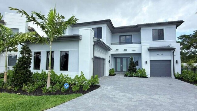 Photo - 19708 NE 14th Ave