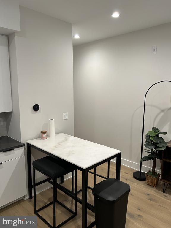 Photo - 2238 Ontario Rd NW Unit 1