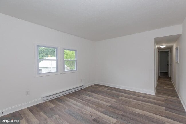 Photo - 30 Laurel Hill Ln