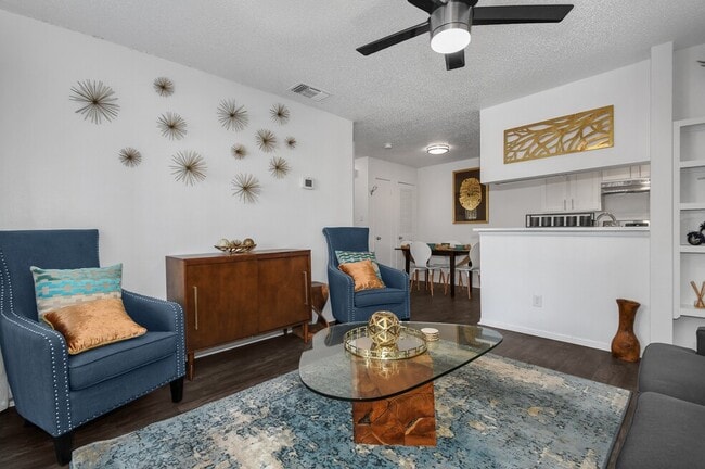 Building Photo - Westlake Villas Rental