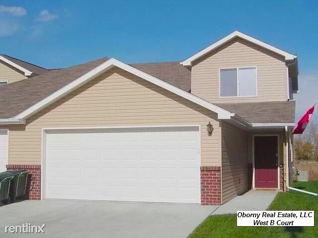 Photo - 1522 W B Ct Townhome