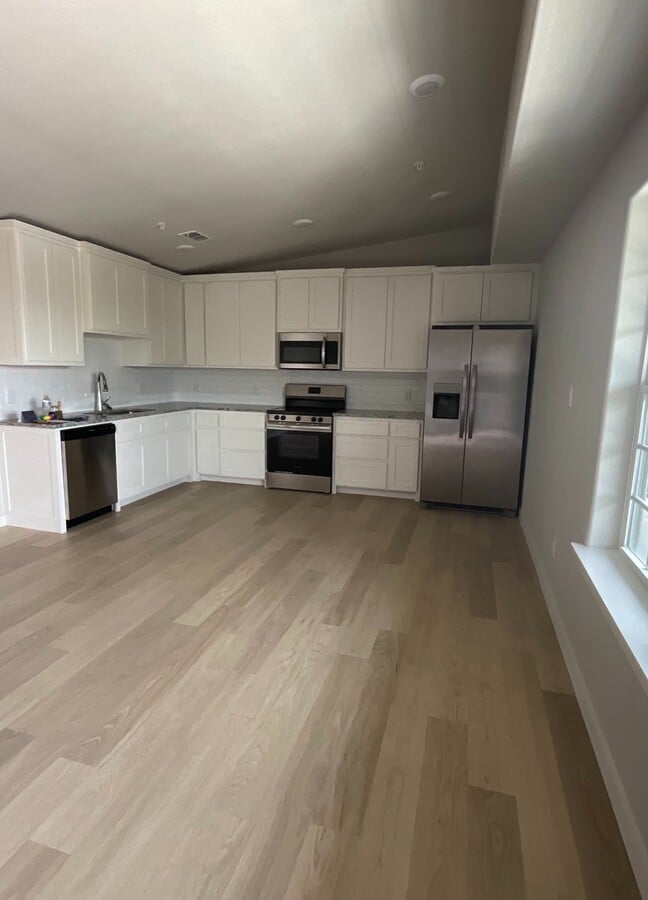 Photo - 2290 W Tarleton St Unit 202