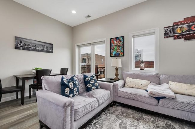 Photo - 2248 W Taylor St