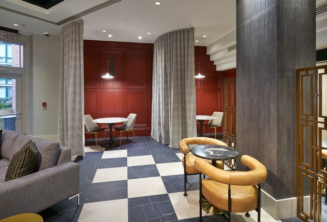 Photo - 1301 Thomas Circle