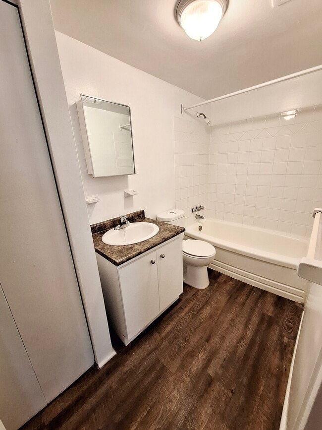 Photo - Southmount Apartments