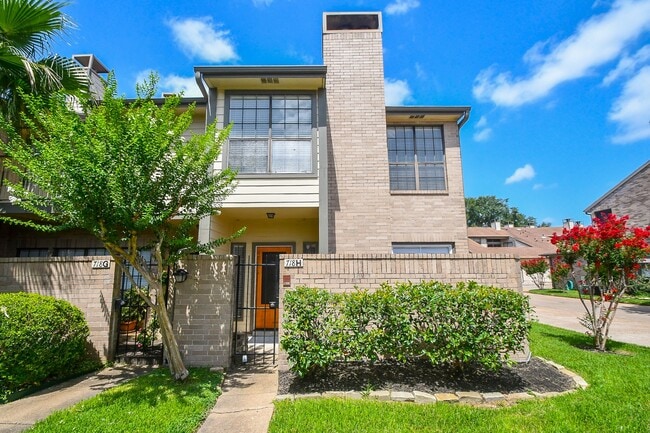 Photo - 718 Country Pl Dr Unidad H Rental