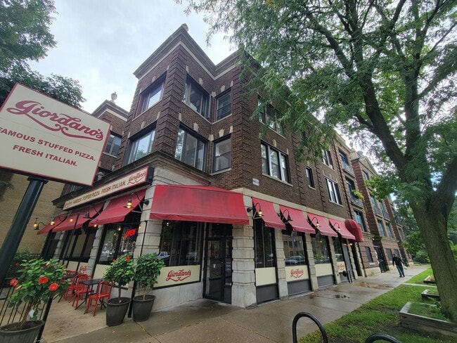 Building Photo - 1205 W Farwell Ave Unit 3