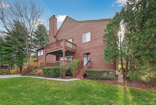 Photo - 201 Tamarack Ln