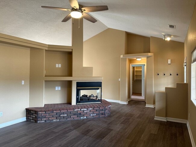 Photo - Coming Soon! In Bear Valley Springs! 3+2 p...