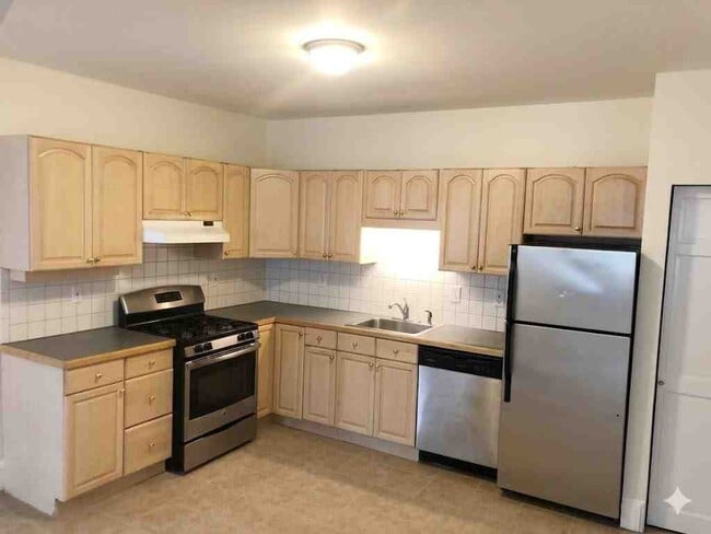 Building Photo - 75 Gore St Unit #1