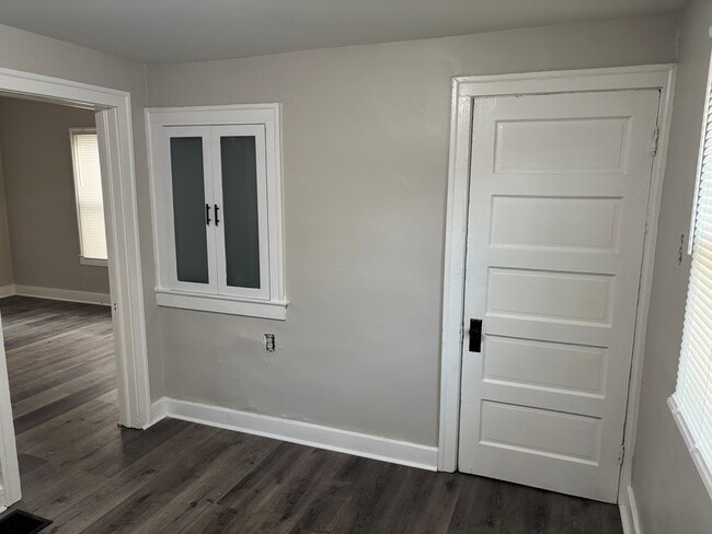 Photo - 123 S 46th St