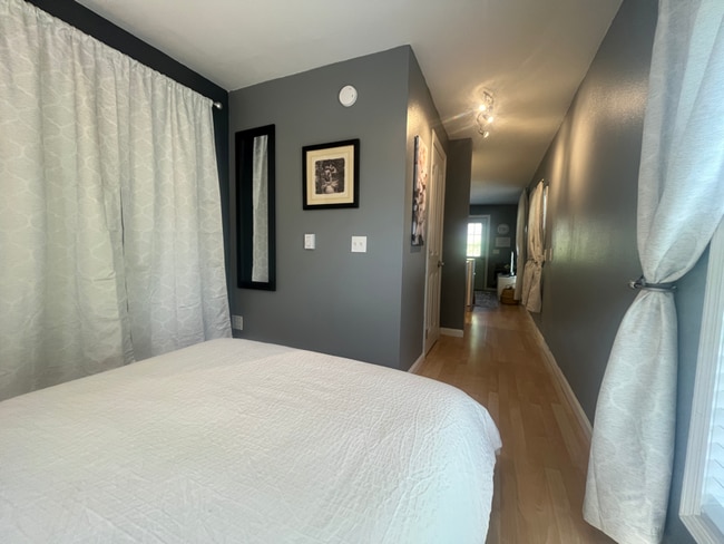 Photo - 186 Hilltop Ln Unit B