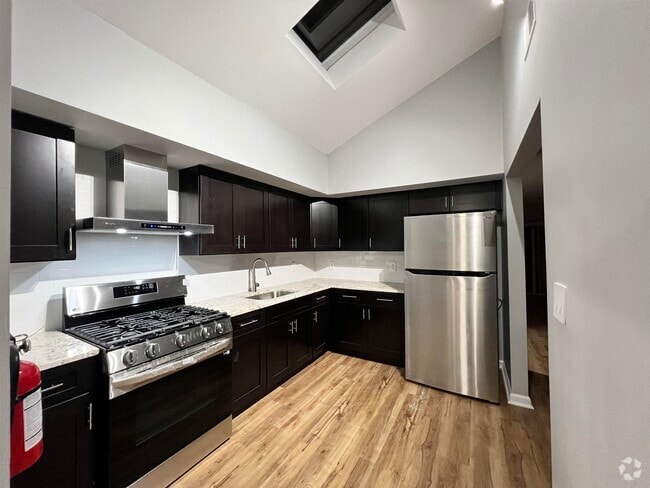Building Photo - 6501 Durham Ave Unit 2 Rental