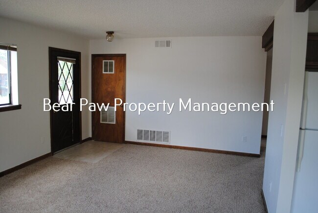 Photo - Two Bedroom Garden Level Duplex in Kittredge!