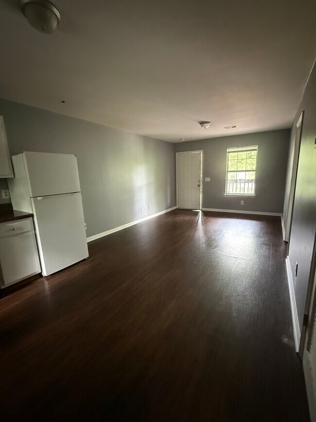 Photo - 1104 Penrose Dr Unit 3