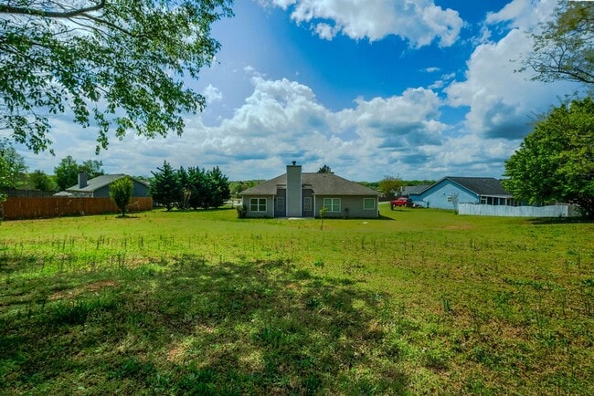 Photo - 77 Gray Field Ct