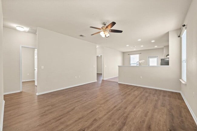 5704 Levenwood Ln