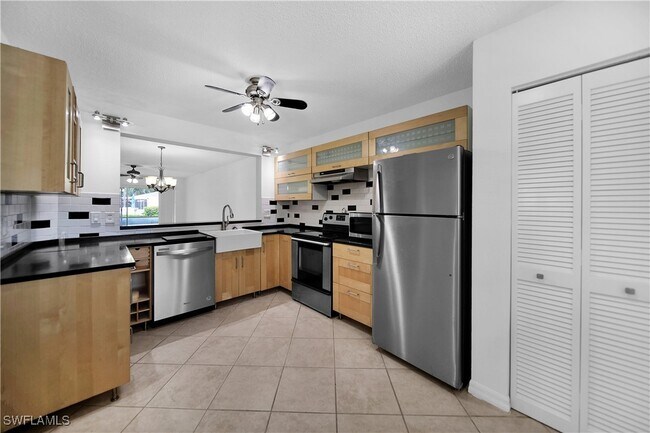 Photo - 600 Squire Cir Unit 103