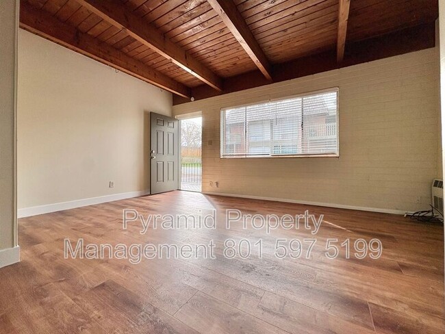 Photo - 353 S 1100 E