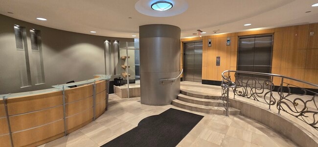 Photo - 1111 11th St NW Unidad 702