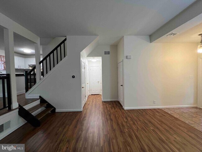 Photo - 6247 Spring Knoll Dr