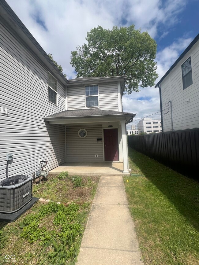 Building Photo - 3457 N Illinois St