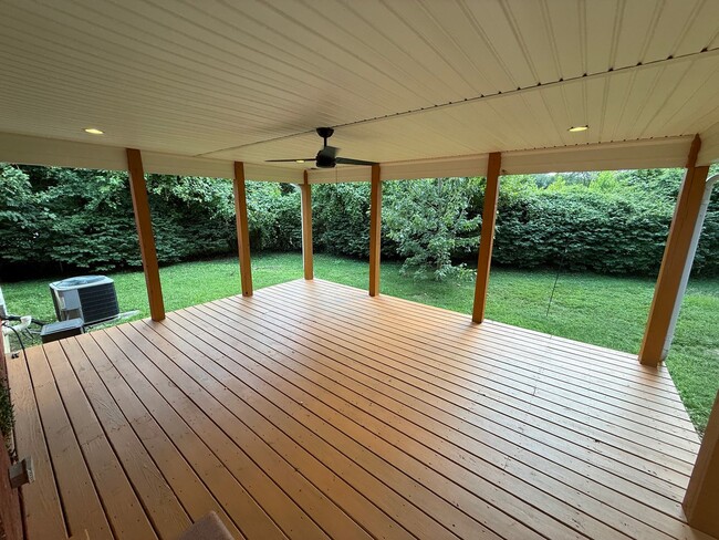 Building Photo - REMODELED 4-BEDROOM HOME W/FENCED YARD