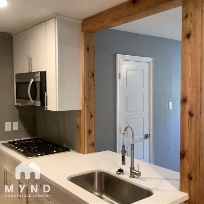 Photo - 3709 Mt Royal St