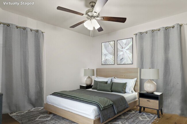 1905 Dahlia Dr