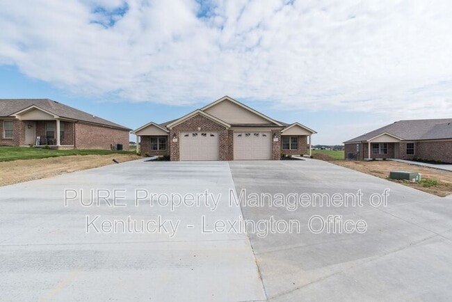 Photo - 723 Leeward Ct