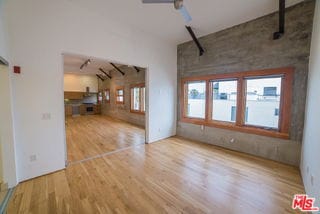 Photo - 8 Brooks Ave