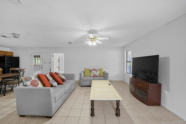 Photo - 3161 Tanglewood Trail