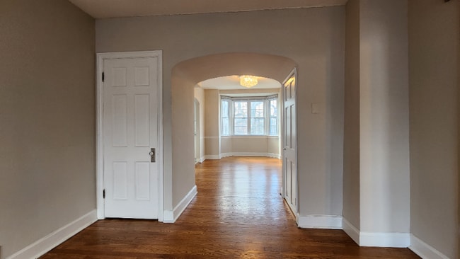 Photo - 7752 Kingsbury Blvd Unidad West