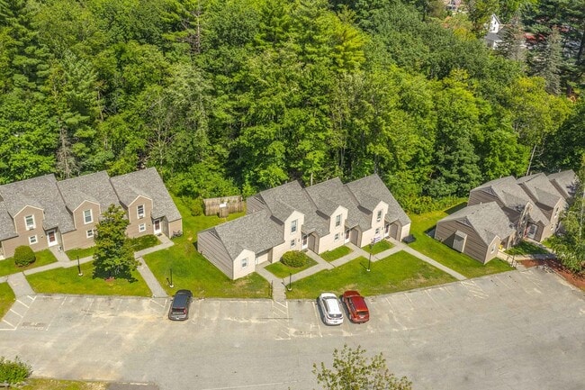 Photo - Woodlawn Apartments