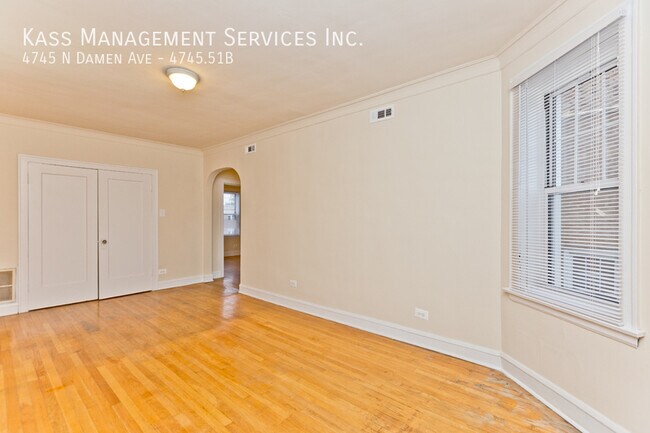 Photo - 4745 N Damen Ave Unidad 4745.51B