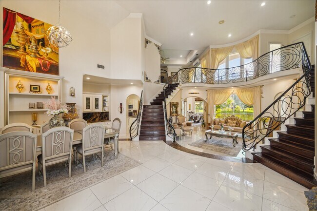 Photo - 14 Lake Mist Ct