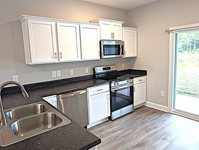 Photo - 604 Jacks Xing Dr