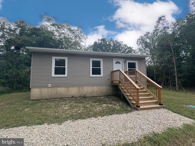 Building Photo - 6951 Weymouth Rd Rental