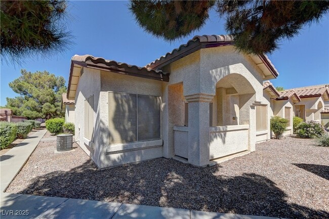 Building Photo - 7250 White Dove Dr Unit 102 Rental