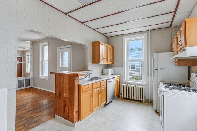 Photo - 404-406 Hummel Ave Unit 404 APT A